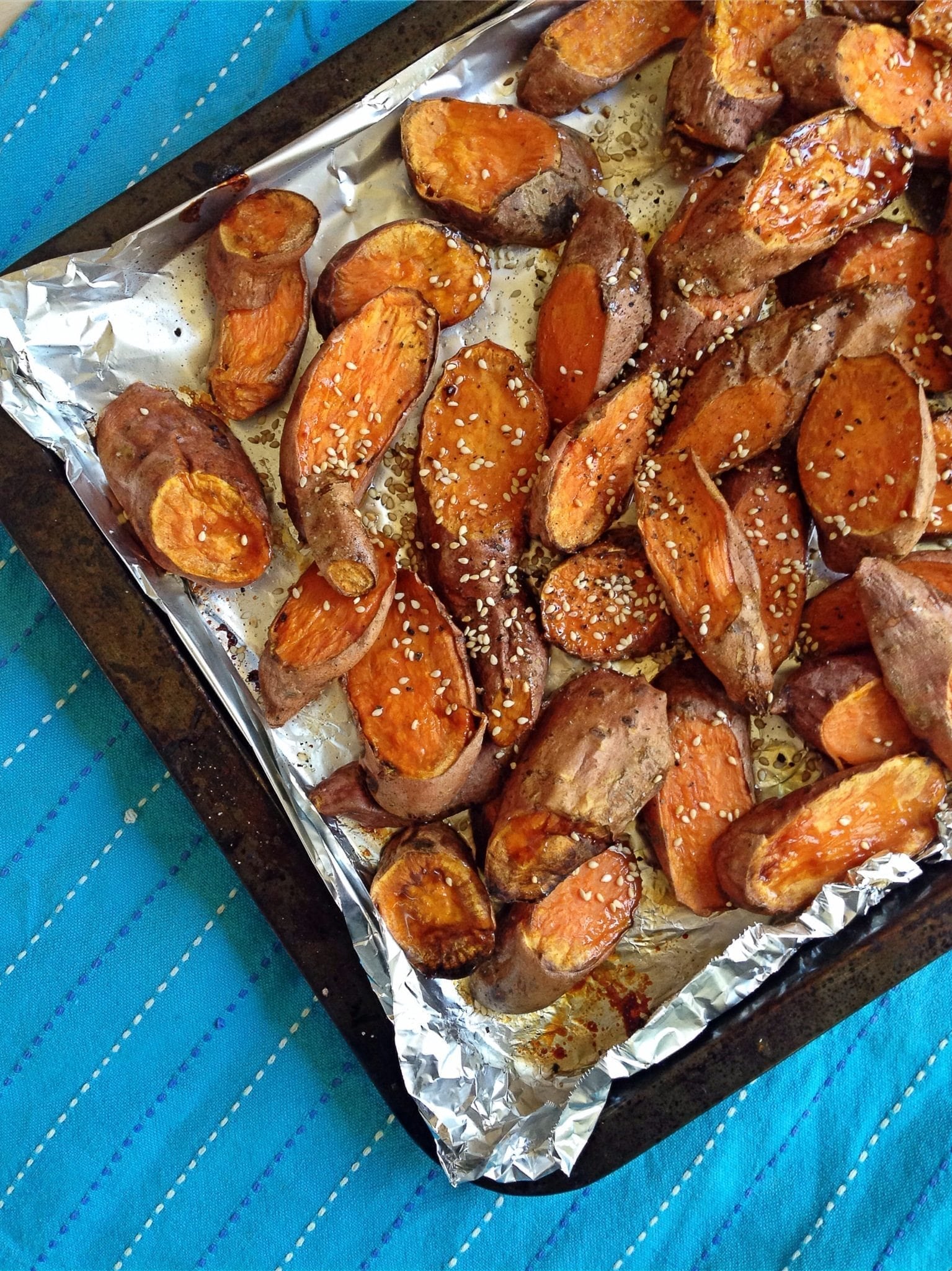 Baked Sweet Potato with Maple Syrup and Sesame Seeds